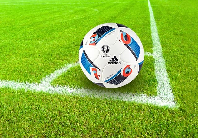 Les parcours inspirants de footballeurs méconnus